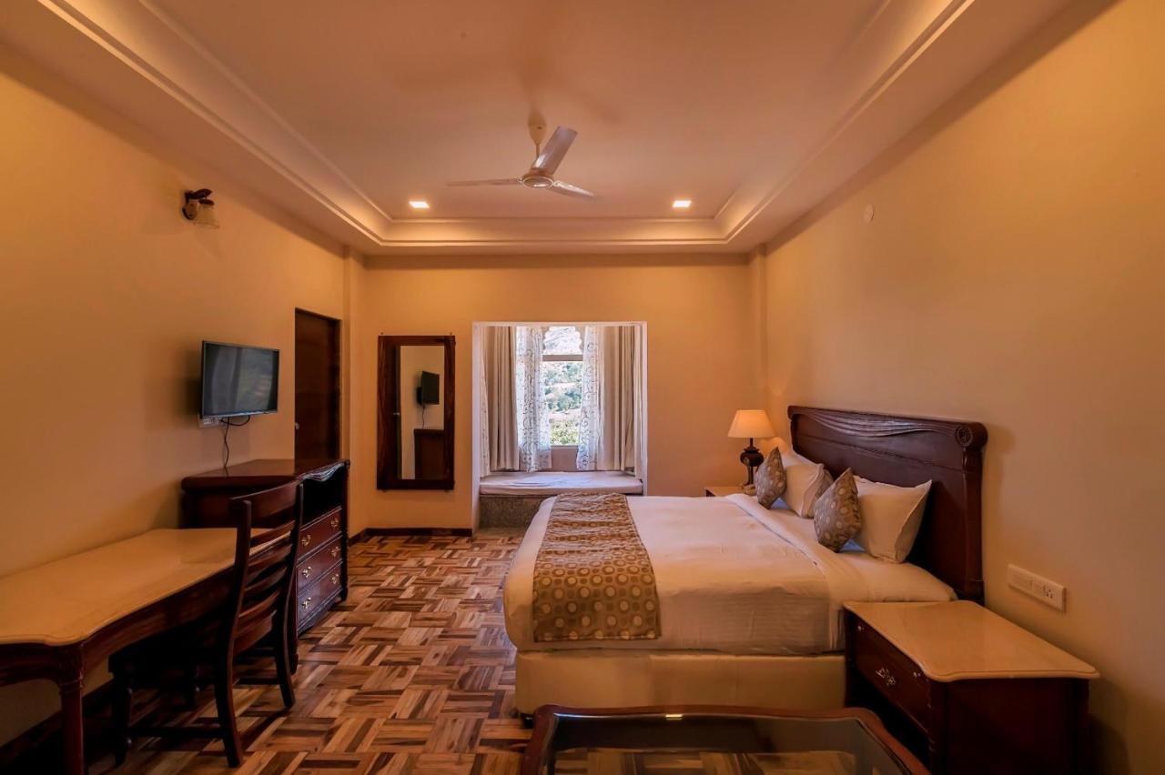 Kumbhalgarh Fort Resort-Pure Veg Buitenkant foto